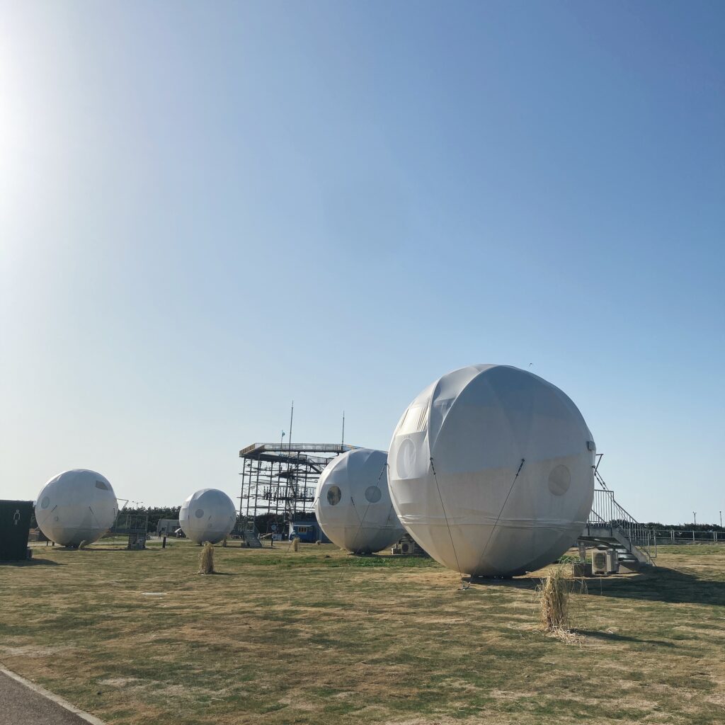 海の中道海浜公園の球体テント